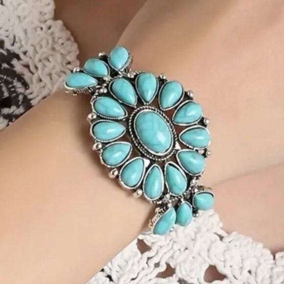 Imitation Turquoise Bracelet Cuff Silver Tone Southwest Style - Picture 1 of 3